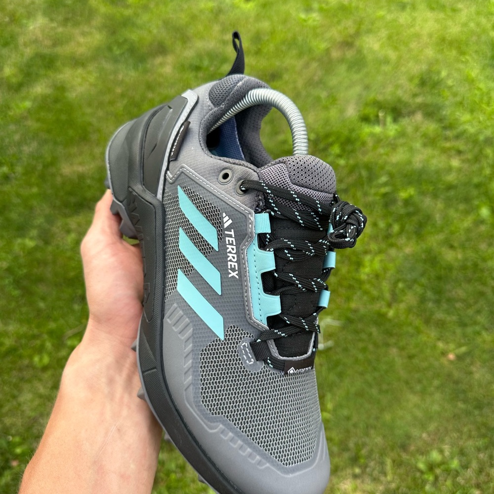 Womens Adidas Terrex Swift R3 Hiking Shoes Gore Tex brand new waterproof - Picture 2 of 7